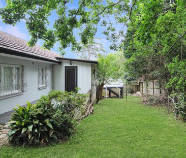 Spacious Three bedroom plus study family home - Photo 6