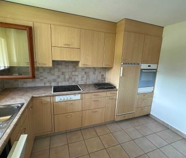 Helle 4.5-Zimmer-Wohnung mit Balkon - Photo 4