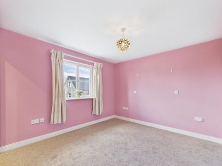 4 bedroom detached house to rent - Photo 4