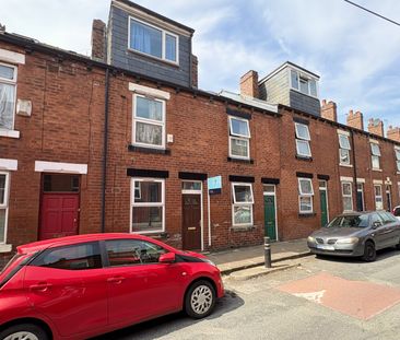 3 bedroom terraced house to rent - Photo 5
