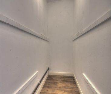 1 Bedroom Flat - Second Floor - Photo 3