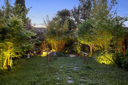 Stunning four bedroom home in quiet location - Photo 2