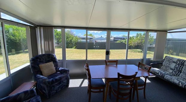 Beautiful haven on Boyne Place - Photo 1