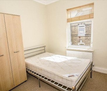 4 bedroom house to rent - Photo 3