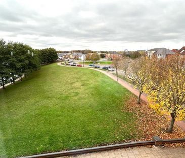 2 bedroom flat to rent - Photo 3