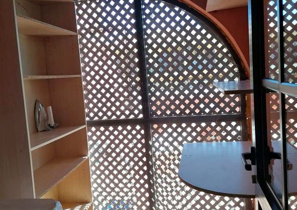 Se alquila en Costa del silencio apartamenti de 2 dormitorios