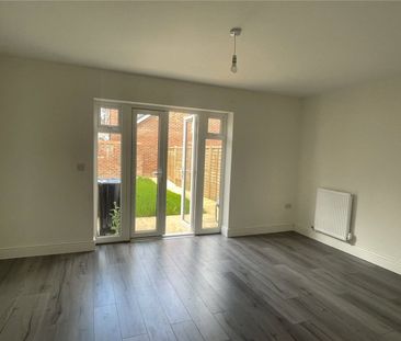 Dreadnaught Drive, - Photo 1