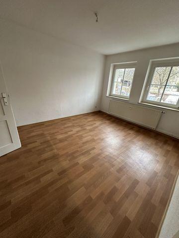 renovierte 2-Zimmer-Erdgeschosswohnung mit ebenerdiger Dusche - Photo 2
