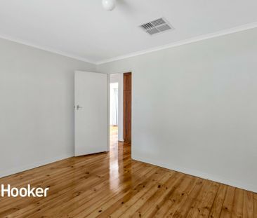24 Thorndon Crescent, Paradise SA, Belconnen - Photo 2