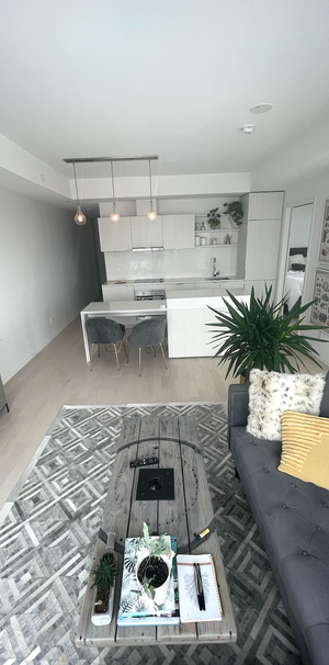 Modern well maintained condo - unobstructed view with Parking! - Photo 1