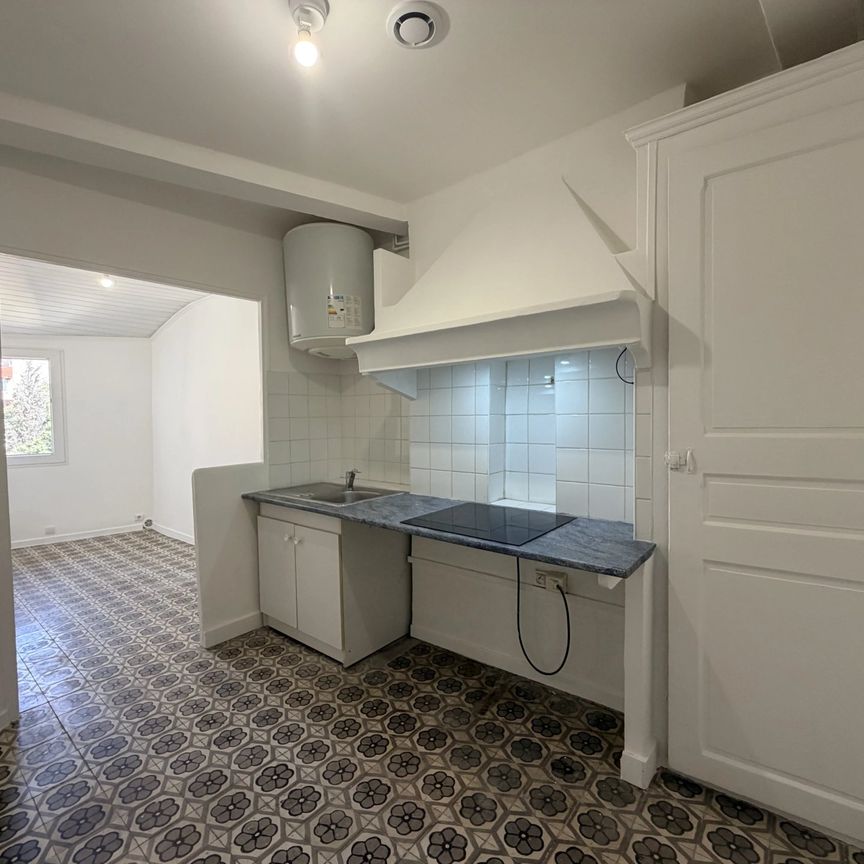 Location Appartement 1 pièce 35m² LA CIOTAT 13600 - Photo 1