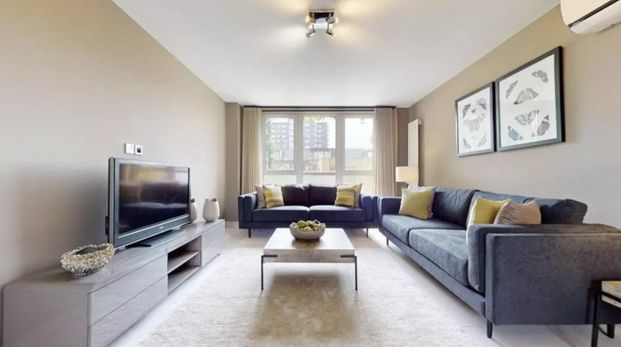 St. Johns Wood Park, London, NW8 6NJ - Photo 1