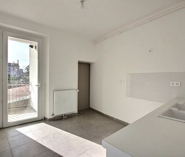 APPARTEMENT F5 avec terrasse et garage LE TEIL - Photo 6