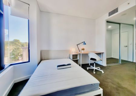 2 bed 2 bath - Photo 3