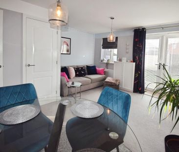 2 bedroom terraced house to rent - Photo 3