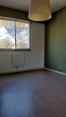 Appartement 3 pièces 75m2 MARSEILLE 8EME 1 650 euros - Photo 1