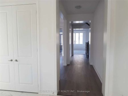 Property For Lease | N9297178 - Photo 3