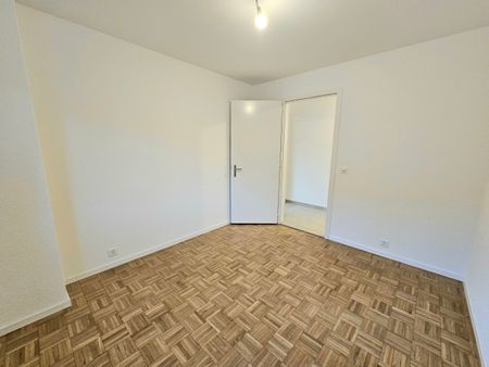 BEL APPARTEMENT 4.5PCES A MONTHEY ENTIEREMENT RENOVE - Photo 4