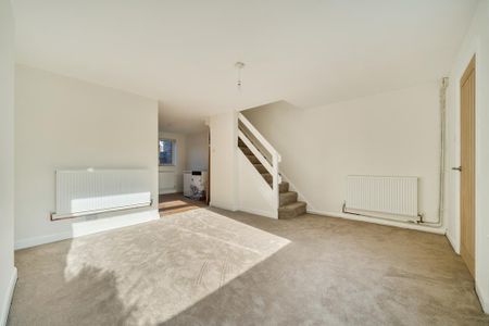 3 bedroom terraced house to rent - Photo 4