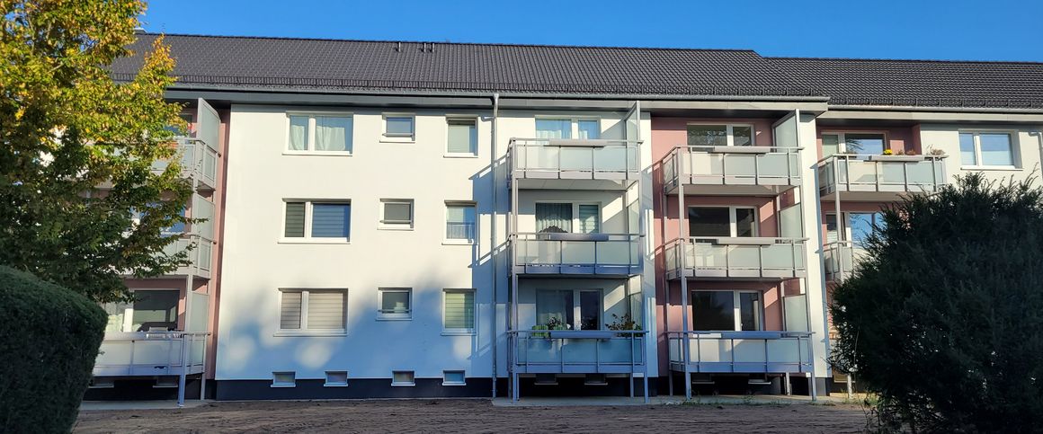 Helle, modernisierte 3-Zimmer-Wohnung mit Balkon - 25335 Elmshorn - Foto 1