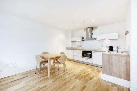 1 bedroom flat to rent - Photo 5