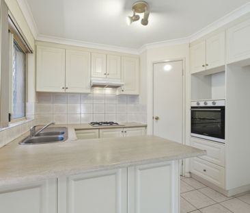 Charming Townhouse in Osborne Park - Photo 4