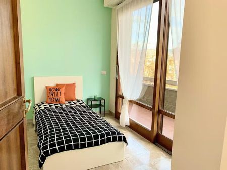 Viale Francesco Redi, Florence, Tuscany 50144 - Photo 3