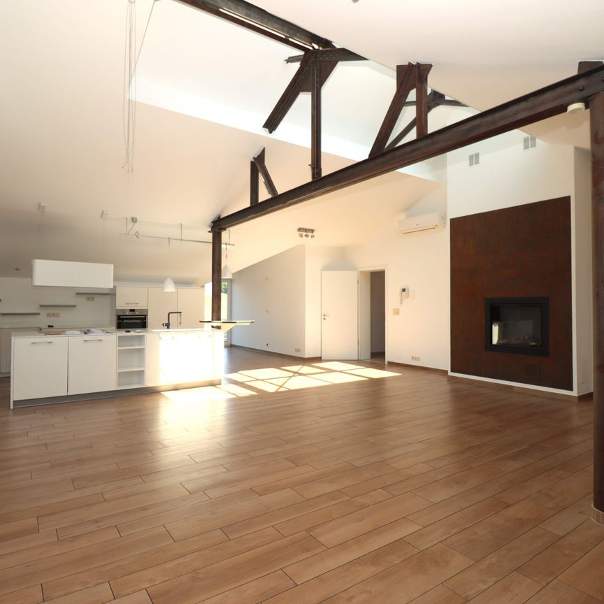 Großzügiges Loft – 203m² - 2 SZ in Lontzen - Photo 1