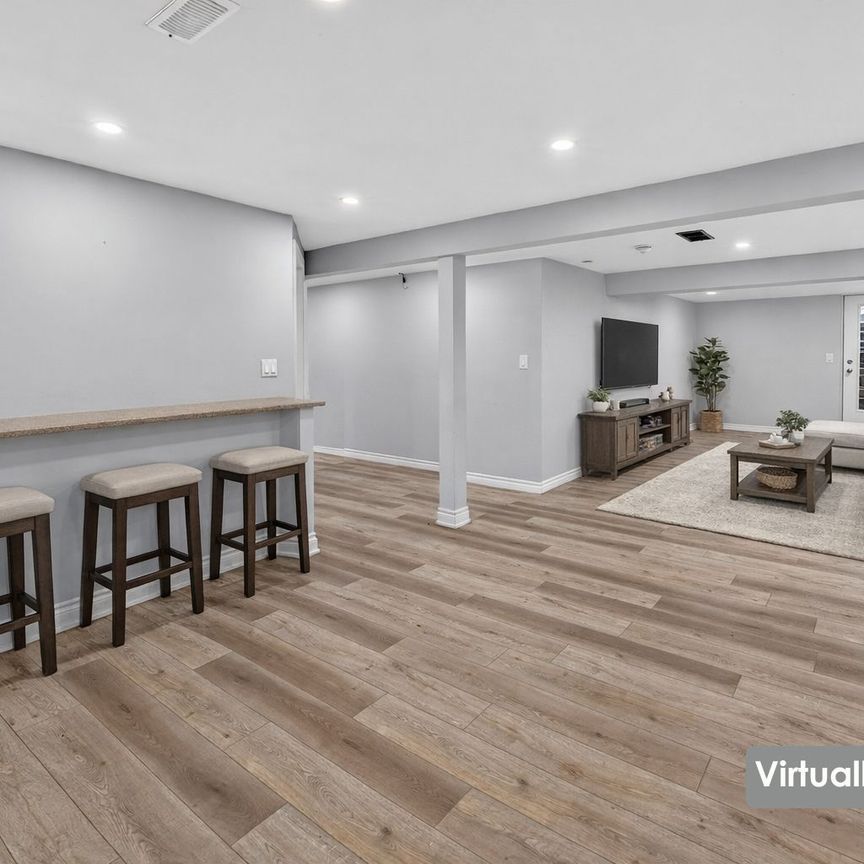 For Lease - 214 Main Street Unit# Lower, Grimsby, Ontario - Photo 1