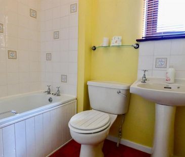 3 bedroom terraced house to rent - Photo 2