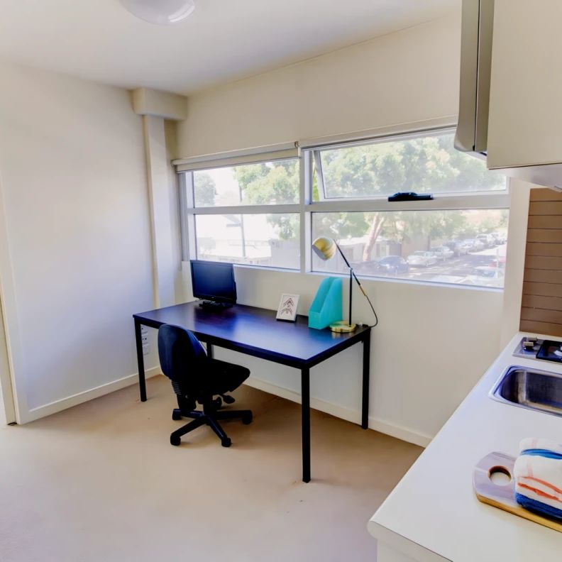 Medium 1 Bedroom - Photo 1