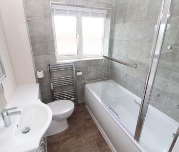 3 bedroom terraced house to rent - Photo 4