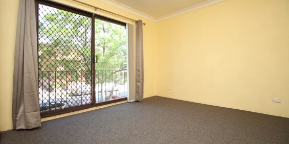 Convenience At Your Doorstep - Photo 3