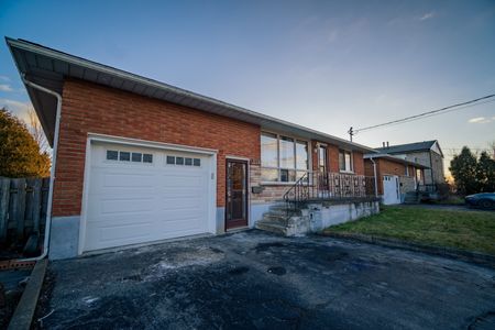 For Lease - 248 BERTIE Street Unit# UPPER, Fort Erie, Ontario - Photo 3