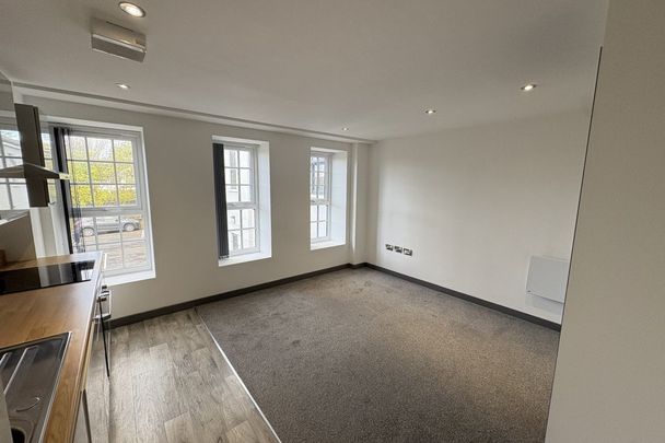 Harrington Close - Photo 1