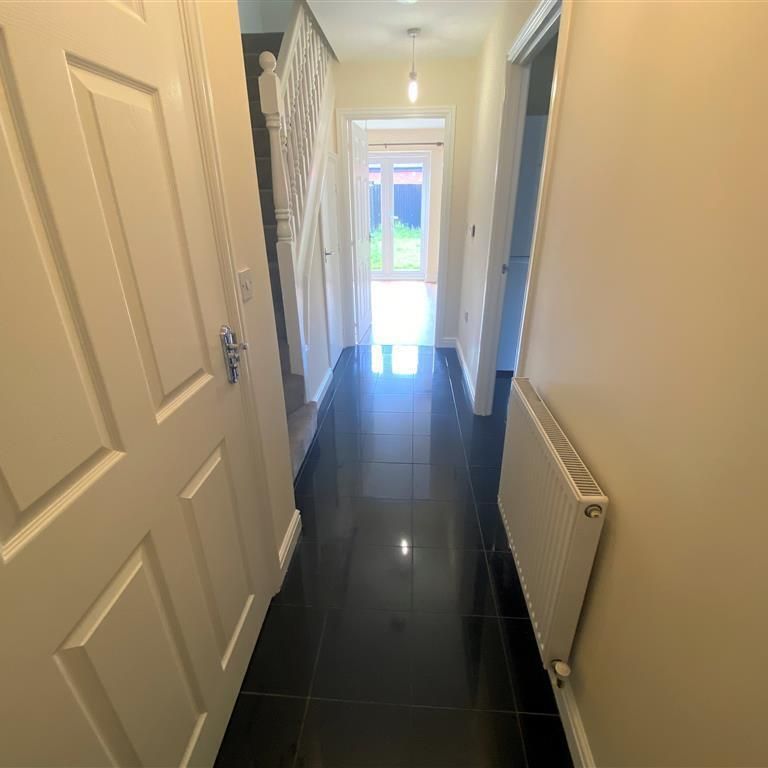 Nightingale Close - Photo 1