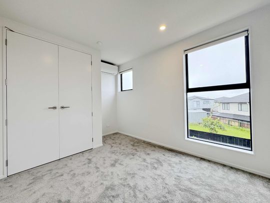 Brand-New Townhouse – Modern Style and Smart Design - Photo 1