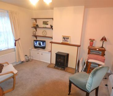 2 bedroom terraced house to rent - Photo 2