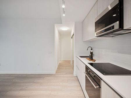 For Lease - 110 Broadway Avenue Unit# 1705, Toronto, Ontario - Photo 3