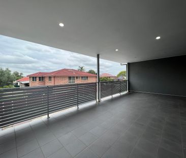 Spacious and Private 2 Bedroom Unit - Photo 6
