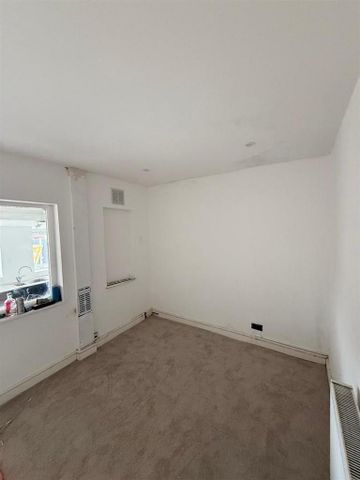 2 bedroom house to rent - Photo 4