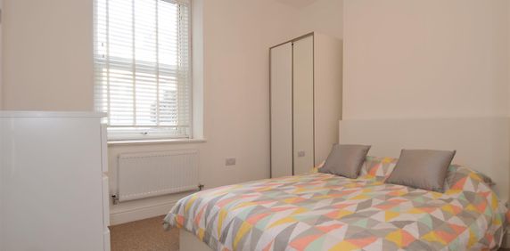 Addison Road, Flat 1, Plymouth - Photo 2