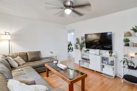 For Lease - 122 Raglan Street, Essa, Ontario - Photo 4