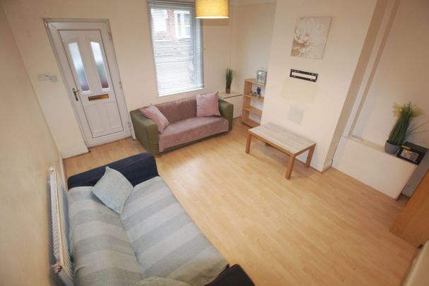 96 Newland Street West, Lincoln, Lincolnshire, LN1 1PH - Photo 1