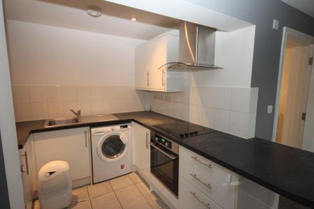 1 bedroom flat to rent - Photo 3