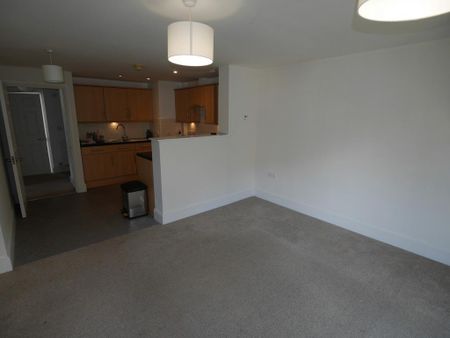 2 bedroom apartment to rent - Photo 2