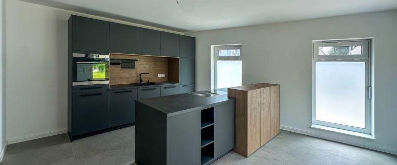 NEU: luxuriöse, bezugsfertige Doppelhaushälfte im beliebten Radebeul-Altkötzschenbroda - Foto 1