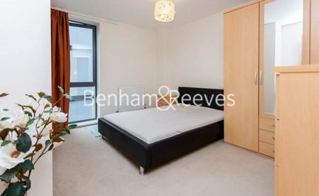 1 Bedroom flat to rent in Needleman Close, Colindale, NW9 - Photo 2