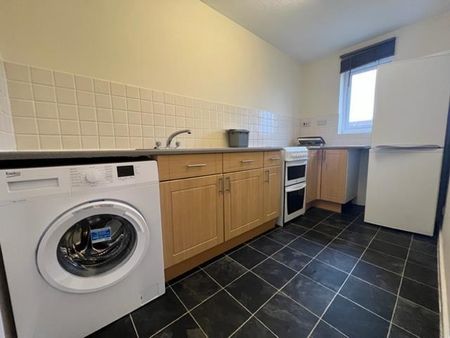 Somerville, Peterborough, Werrington - Photo 2