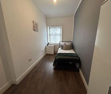 Mixed use to rent - Photo 6